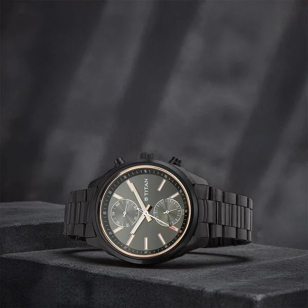 Titan Men's Metropolitan Luxe: Multifunction Mono black Dial with Two-Tone Stainless Steel Bracelet Watch nu1733nm01