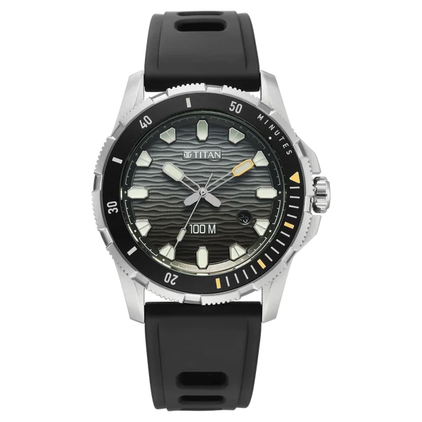 Titan Zero Hour Diver's 100m Quartz Analog Black Dial Black FKM Strap Watch For Men 10067kp01