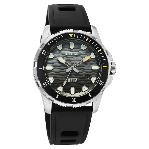 Titan Zero Hour Diver's 100m Quartz Analog Black Dial Black FKM Strap Watch For Men 10067kp01