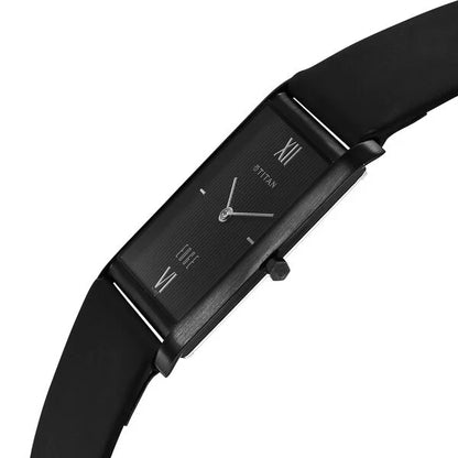 Titan Edge Quartz Analog Black Dial Leather Strap Watch for Men nu1043nl01