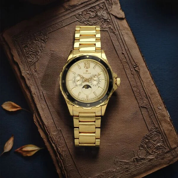 Titan Quartz Multifunction Champagne Dial Stainless Steel Strap watch for Men nu1688km01
