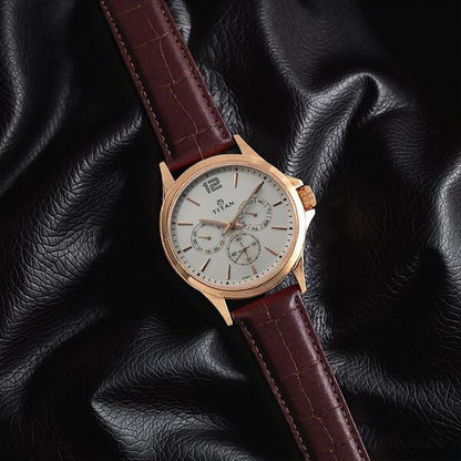 Titan Quartz Multifunction White Dial Leather Strap Watch for Men nu1698wl01