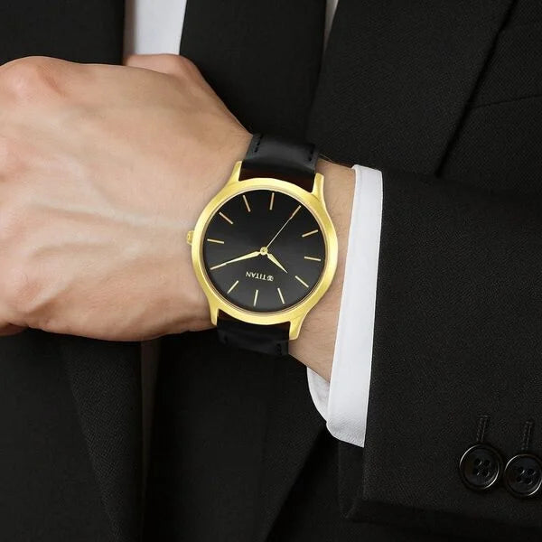 Titan Karishma Radiance Black Dial Analog Leather Strap watch for Men nt1825yl03