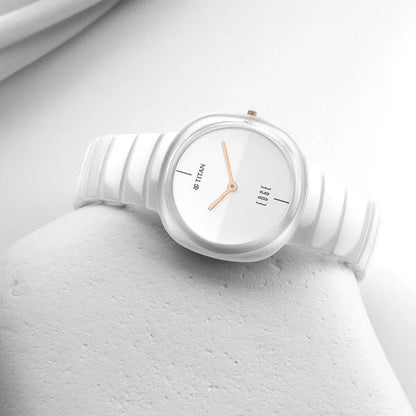Titan Edge Squircle Quartz in Arctic White with Glossy Ceramic Unisex Watch NU1841QC03