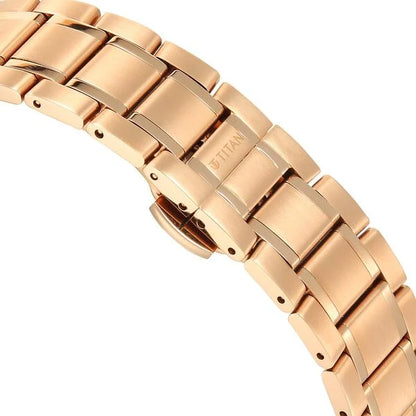 Titan Edge Murals Quartz Analog Green Dial Stainless Steel Strap Watch For Men 1843wm02