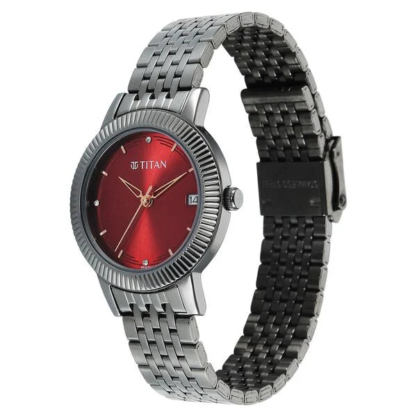 Titan Titan Karishma Quartz Analog Red Dial Grey Stainless Steel Strap Watch For Women nu2968qm01
