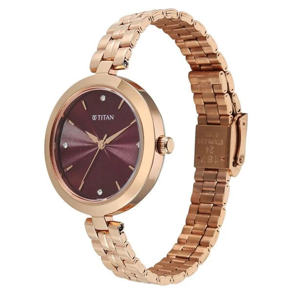 Titan Titan Karishma Quartz Analog Pink Dial Rose Gold Stainless Steel Strap Watch For Women nu2969wm01