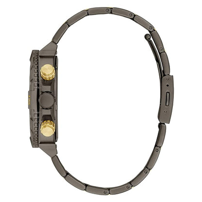 GUESS Traction Analog Watch for Men with Round Dial & Water Resistant Man's Wrist Watches