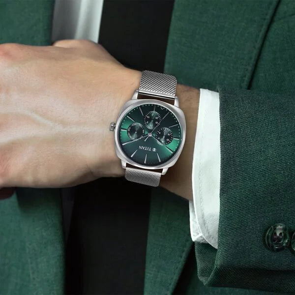 Titan Classique Suave Quartz Green Dial Silver Stainless Steel Mesh Strap Watch for Men nu90189sm01