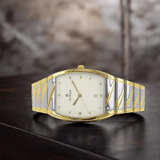 Titan Analog with Date White Dial Stainless Steel Strap watch for Men nu9315bm01