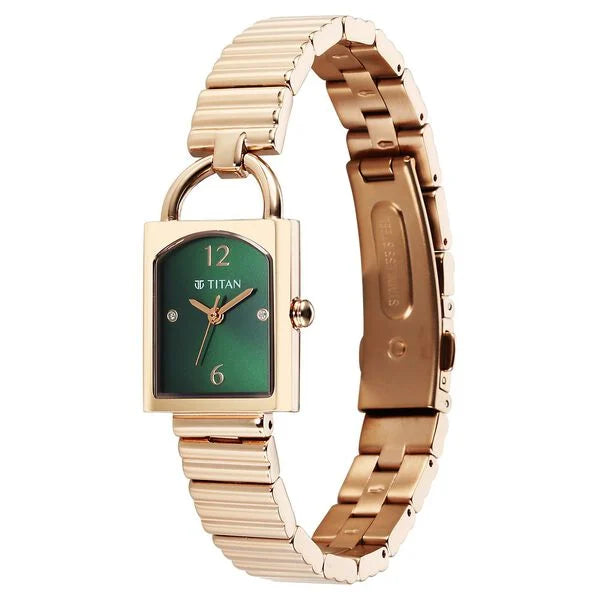 Titan Metro Quartz Analog Green Dial Stainless Steel Strap Watch For Women nu95303wm01 Women's Watch