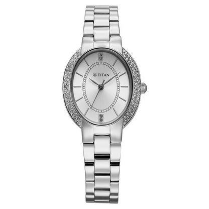 Titan Metro Quartz Analog Silver Dial Stainless Steel Strap Watch For Women nu95304sm01