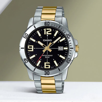 Enticer Men Quartz Black Dial Analog Stainless Steel Watch A1735
