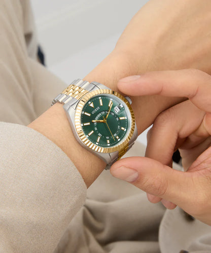 GUESS Green Round Dial Analog Men's Watch - GW0977G4