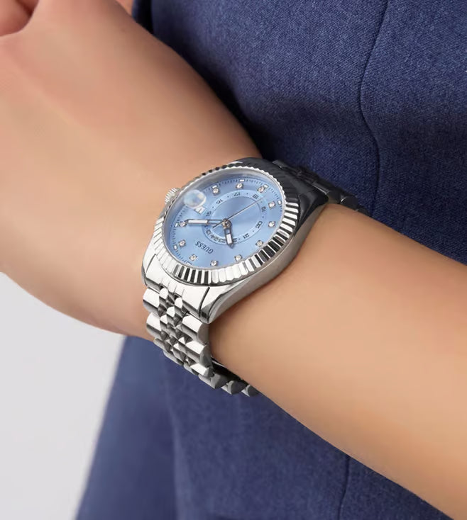 Guess Ice Blue Round Dial Analog Women's Watch - GW0936L1
