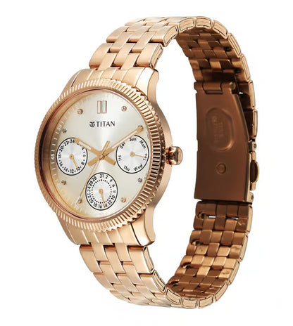 Sports Fashion Quartz Women 42.5 mm NU2765WM02