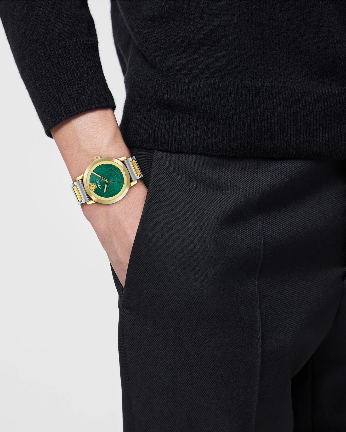Versace V Helix Green Round Dial Quartz Analog Men Watch VE9G00324