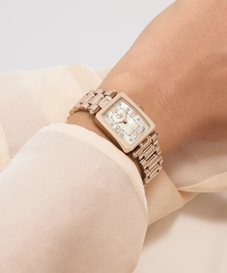 Gc Plaza Mini Small Size Metal Rose Gold Stainless Steel White Dial Womens Watch Z71005L3
