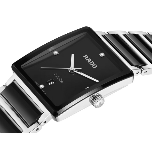 Integral Diamonds  R20255712