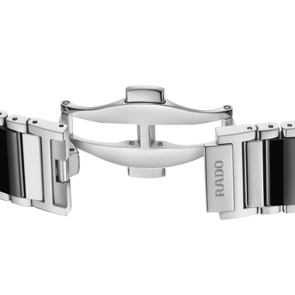 Integral Diamonds  R20255712